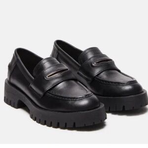 Steve Madden size 10 woman's Black Slip-On Loafers